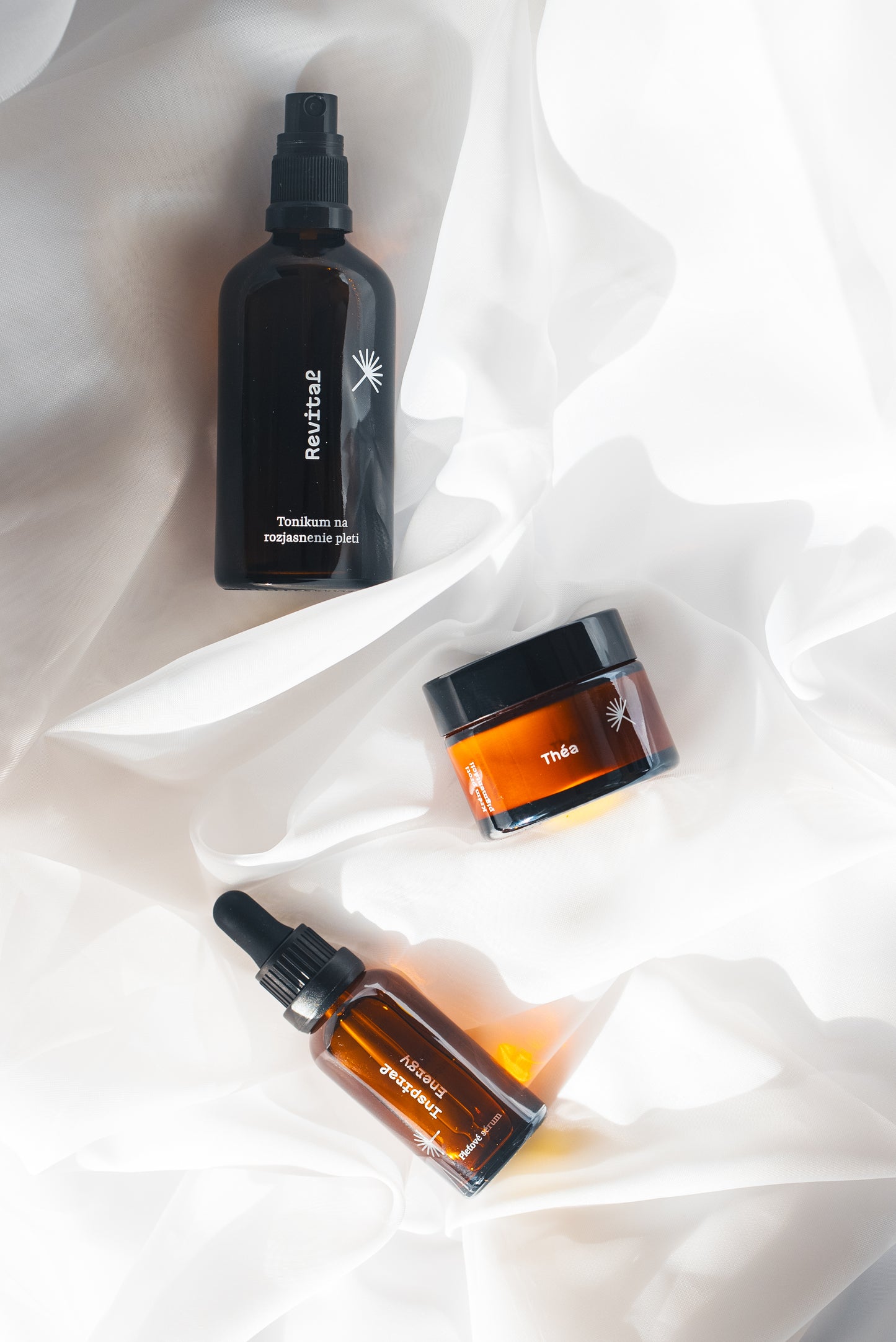 Sada Rozjasnenie pleti proti pigmentáciám – tonikum Revital, sérum Inspiral Energy a krém Théa